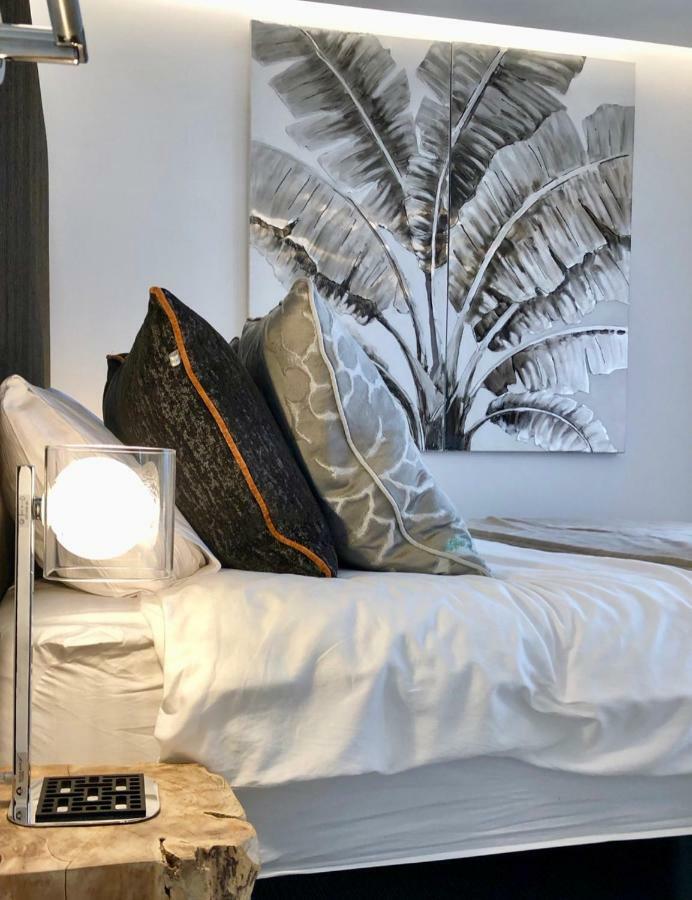 Luxury Apartment In La Isla, Walking Distance To Puerto Banus Марбеля Екстериор снимка